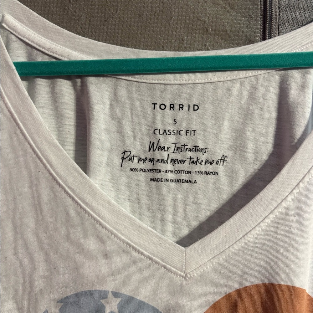 Torrid t shirt size 5 NWOT
